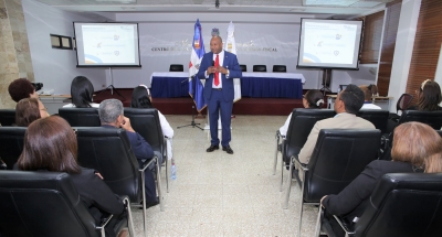 AFP Reservas imparte charla a empleados de Contraloría sobre Sistema de Seguridad Social