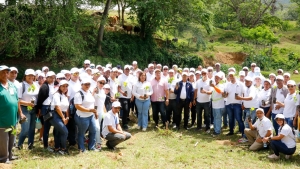 Empleados de Contraloría se suman al Plan Nacional de Reforestación